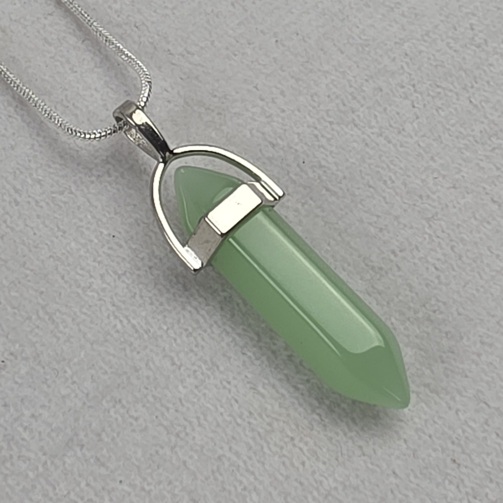 NWOT Crystal Point Chakra Aura Necklace Sterling Silver Chain 18" - Picture 2 of 7